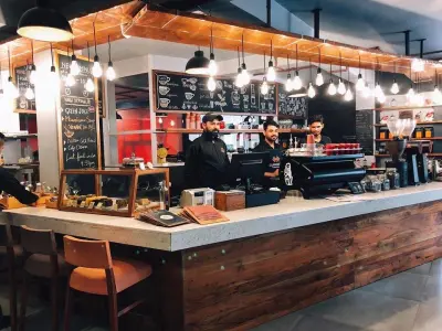 Curious Life Coffee Roasters : RED